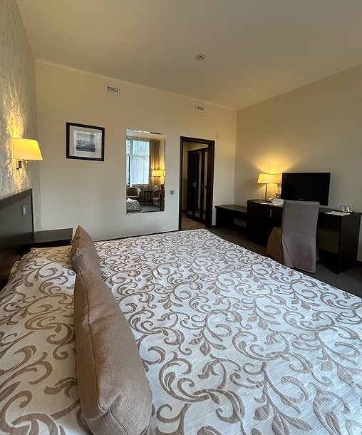 room photo